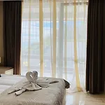 Paradiso 'в' 102 Private Sea View