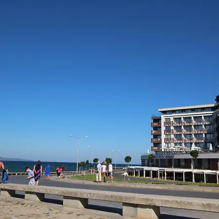 Апартаменты Paradiso 'в' 102 Private Sea View *