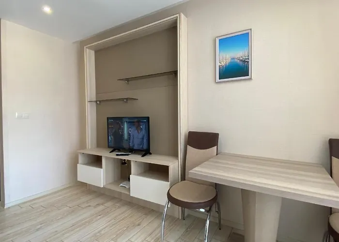 Paradiso 'в' 102 Private Sea View *