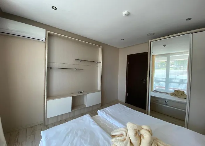 Апартаменты Paradiso 'в' 102 Private Sea View Несебр