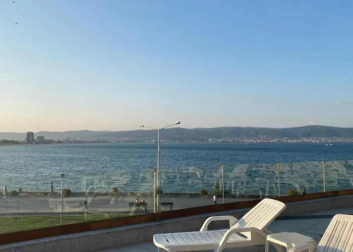 Paradiso 'в' 102 Private Sea View